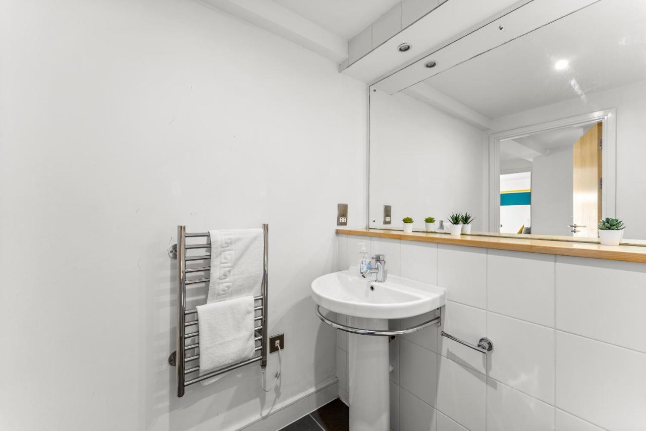 Enchanting Bristol Abode -Sleeps 6 With Balcony! Exterior foto